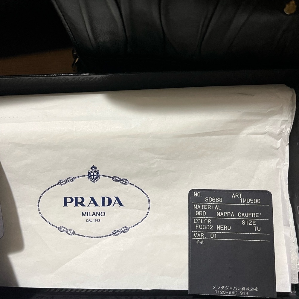 PRADA Milano PRADA Nappa Gaufre Black Leather Nero Zip Around Long Wallet - Picture 3 of 14